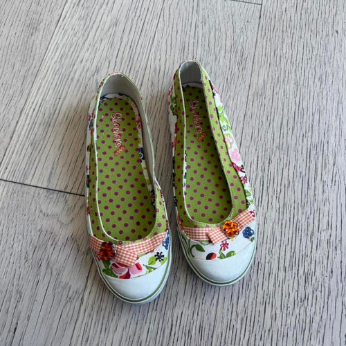 Vintage Floral Ballet Flats